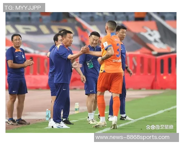 泰山队新任代理主教练确定为助教唐田将与谢文共同出席发布会